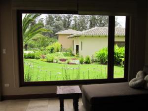 Pakakuna Gardens home